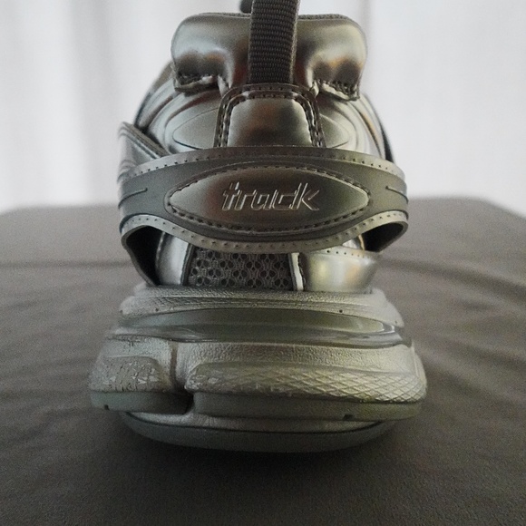 Balenciaga Track Triple Silver  (with extra pair of laces) EU 40 / US 7 - Picture 4 of 7